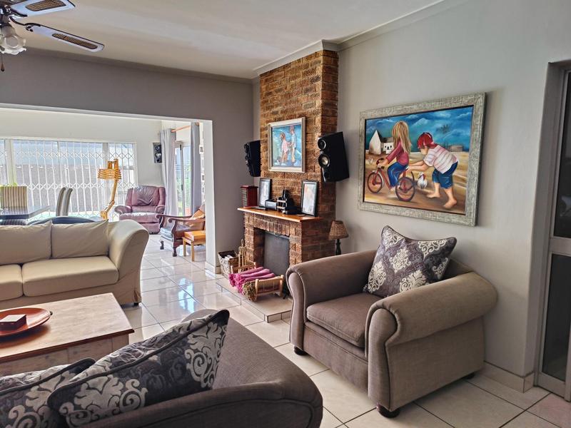 5 Bedroom Property for Sale in Fisherhaven Western Cape